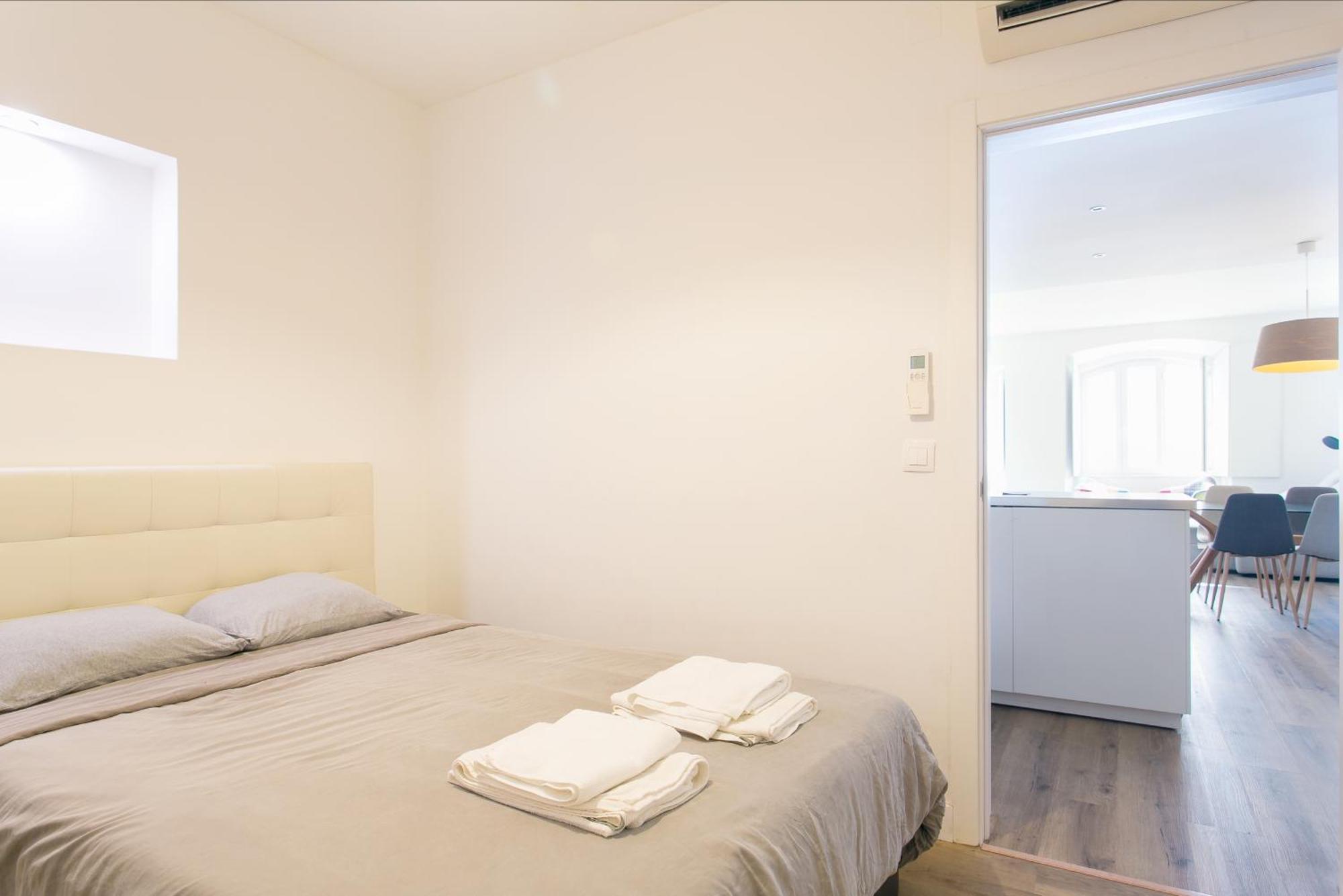 Cozy Apartment In Amazing Location! リスボン エクステリア 写真