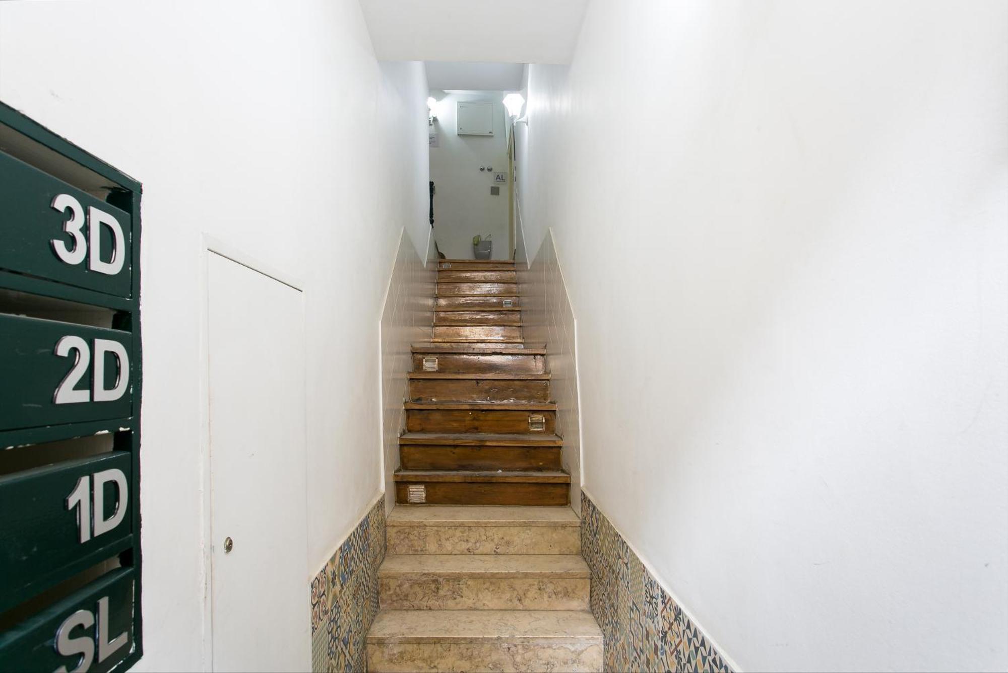 Cozy Apartment In Amazing Location! リスボン エクステリア 写真
