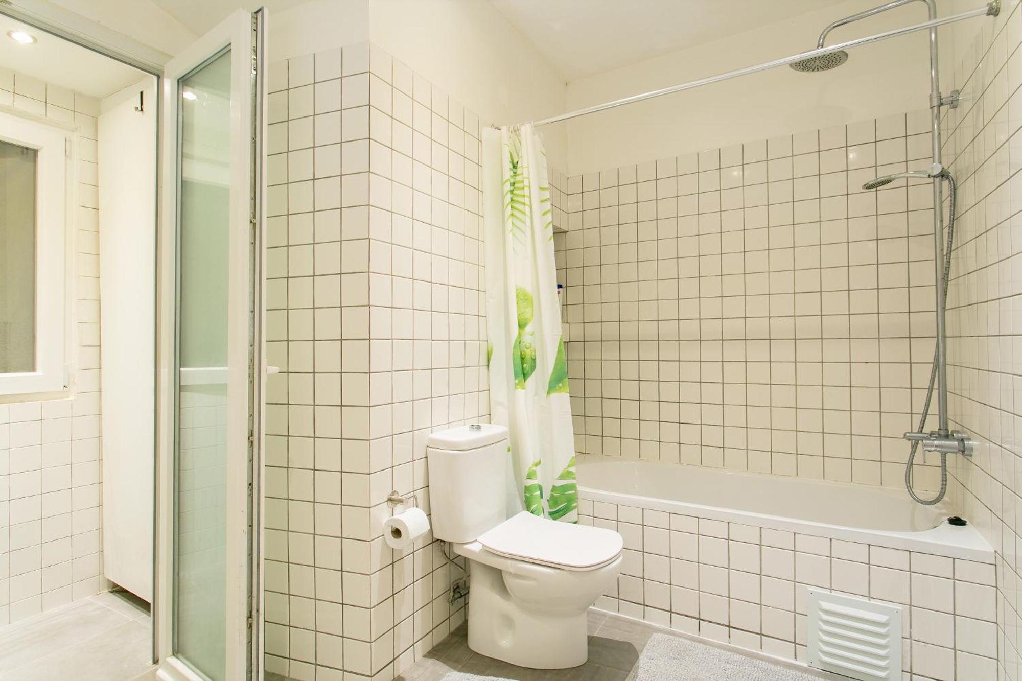 Cozy Apartment In Amazing Location! リスボン エクステリア 写真