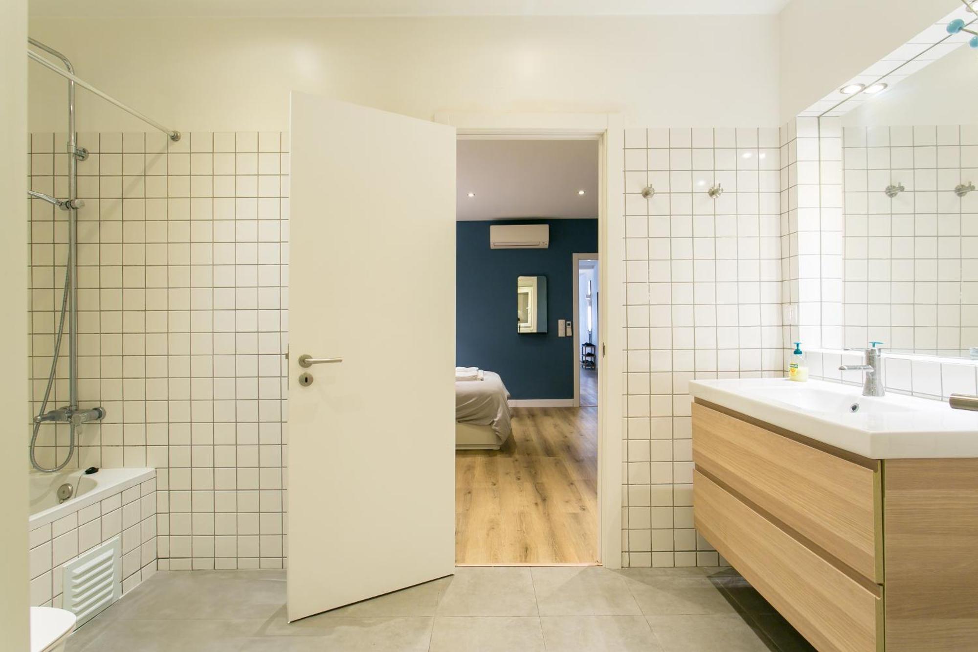 Cozy Apartment In Amazing Location! リスボン エクステリア 写真